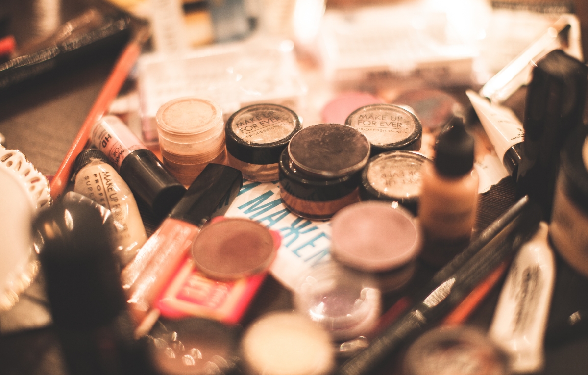 How to Build the Perfect Everyday Makeup Routine